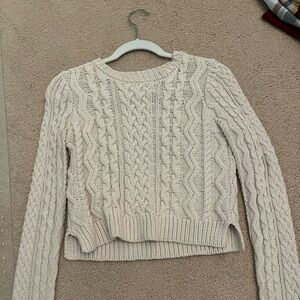 Kendall & Kylie sweater